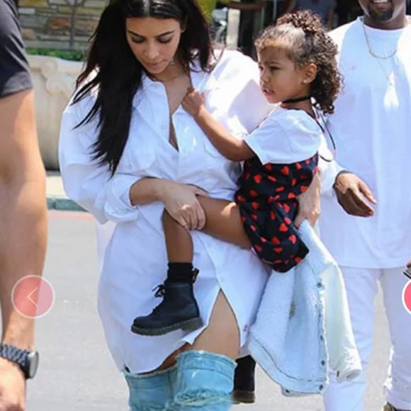 Stylish Denim Heeled Boots - Picture 5 of 7